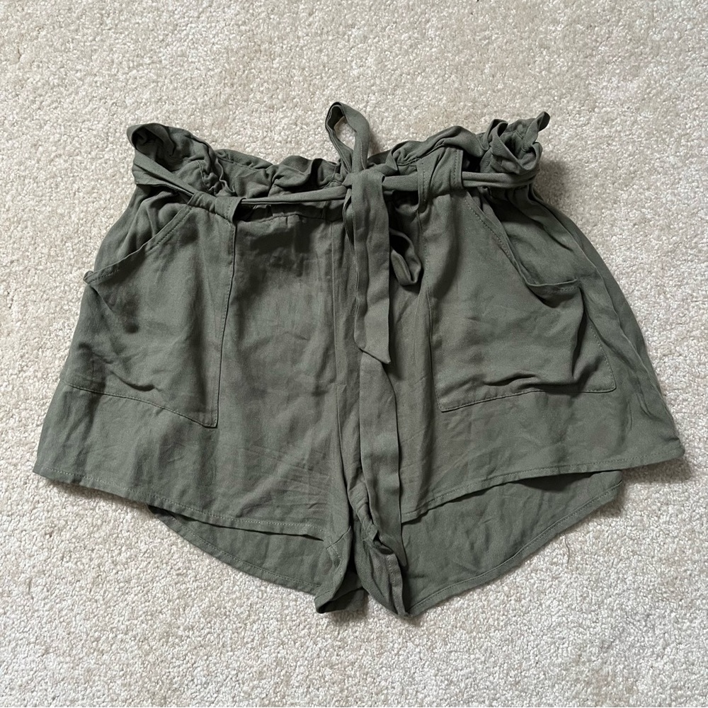 Jack By BB Dakota Shorts Womens Medium Green Elastic Waist Tie Belt Casual